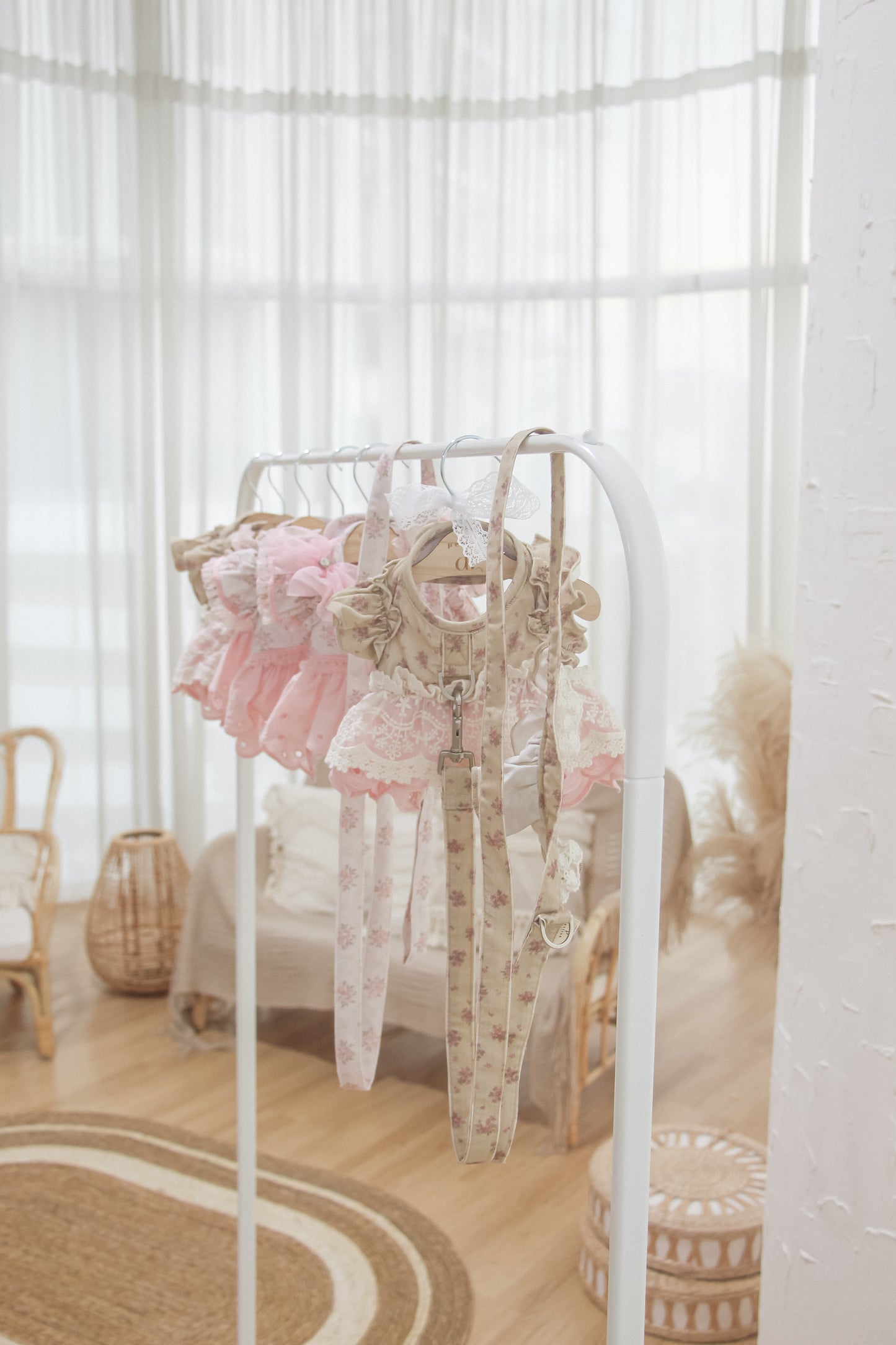 juliet harness + leash set (version 1 - beige)